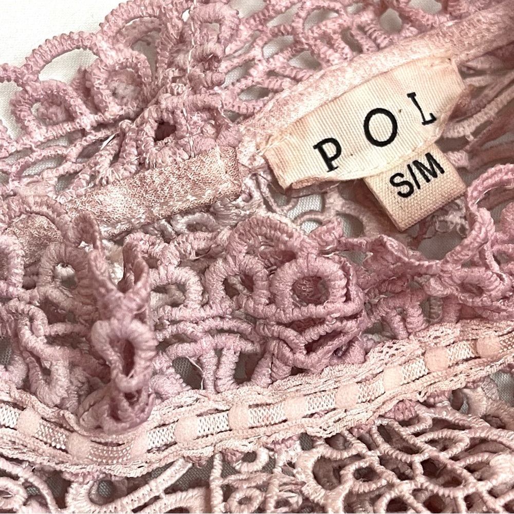 Scalloped Sleeveless Eyelet Overlay Mock Top - Picture 8 of 9
